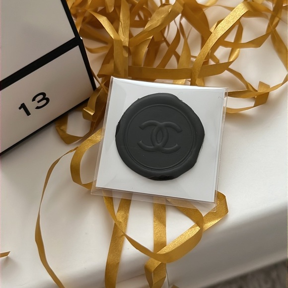 CHANEL advent calender box 13 - Picture 2 of 3